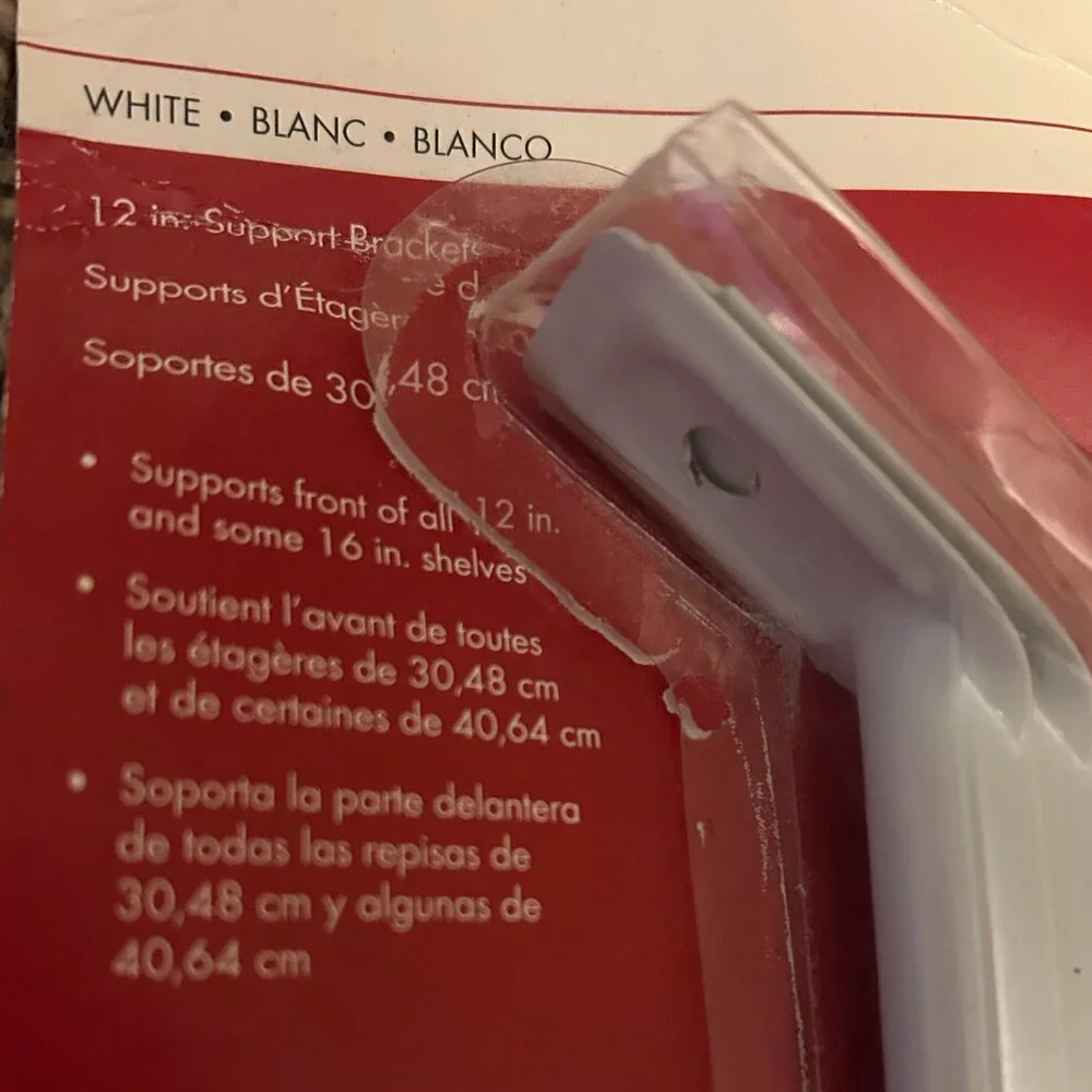 2 ClosetMaid 6606 White 12